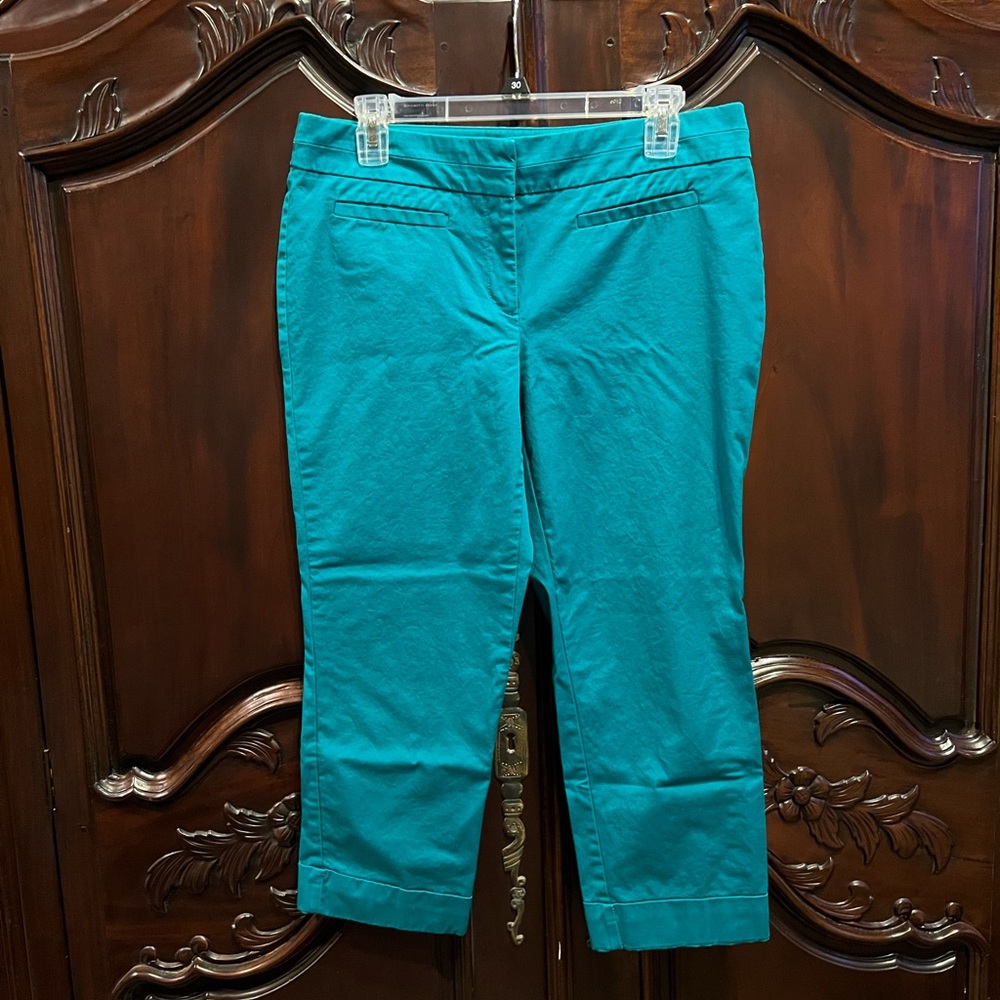 New York & Company Stretch Capris Size 10